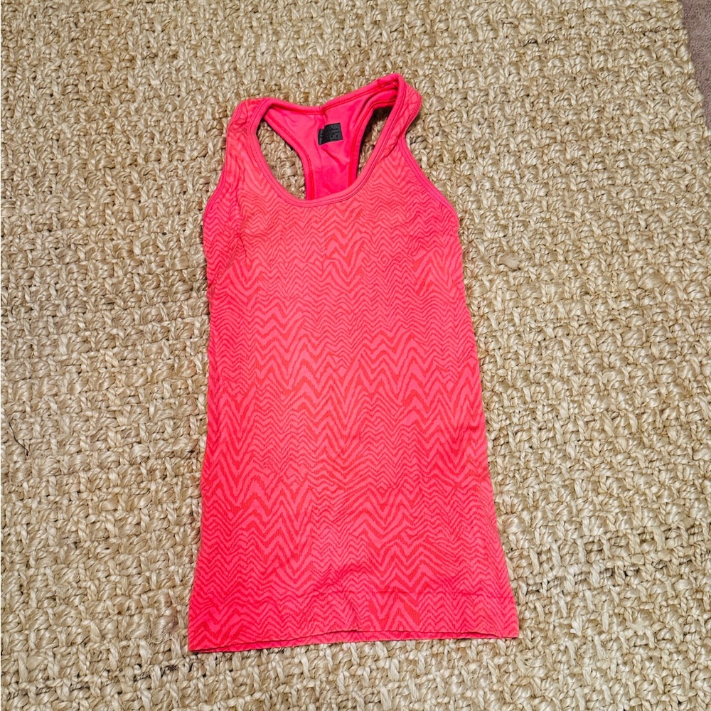 Athleta tank with built in bra, Coral, Size Small